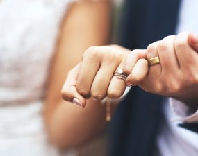 Planning Your Wedding Together So You Can Both Enjoy It