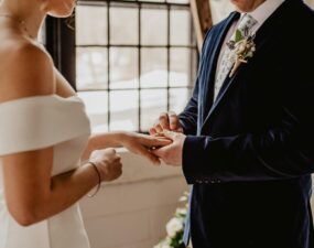 Wedding Vows: Inspiration and 6 Tips for a Memorable Ceremony